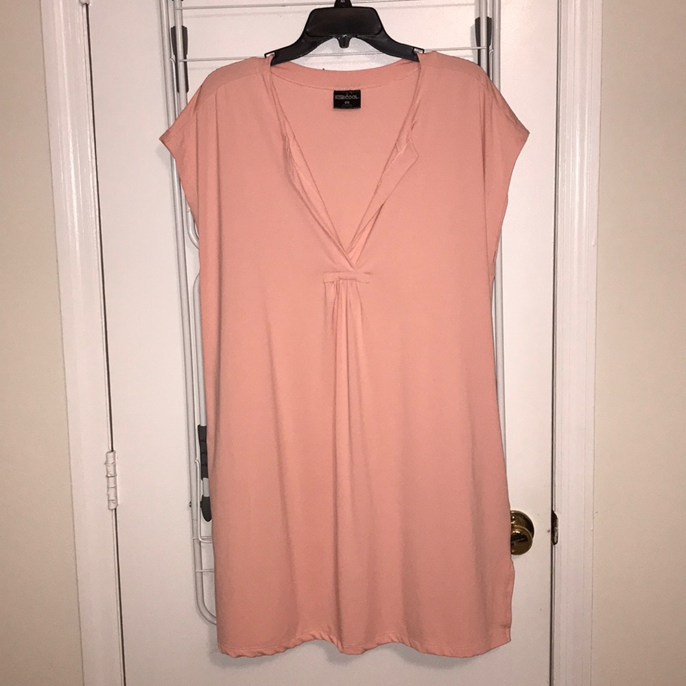 Short sleeve swimsuit cover-up